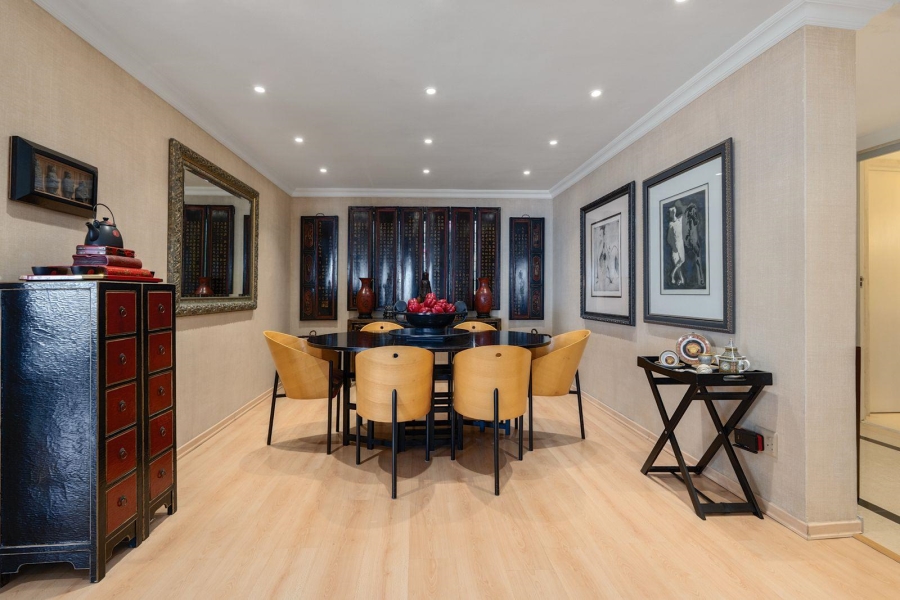 3 Bedroom Property for Sale in Sea Point Western Cape